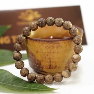 Vòng tay trầm tốc bẹ 8 ly giá tốt (1)
