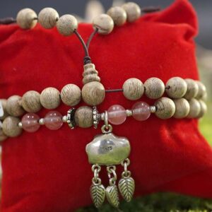 Vòng trầm hương búa nấm 7 ly 54 hạt mix bạc (1)